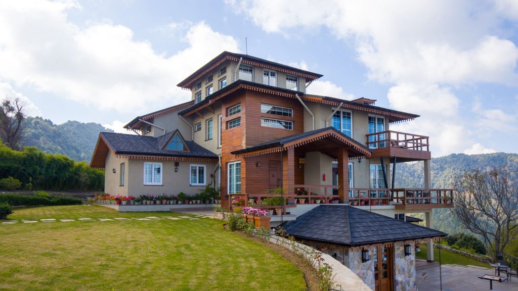 Private Villas in Kanatal