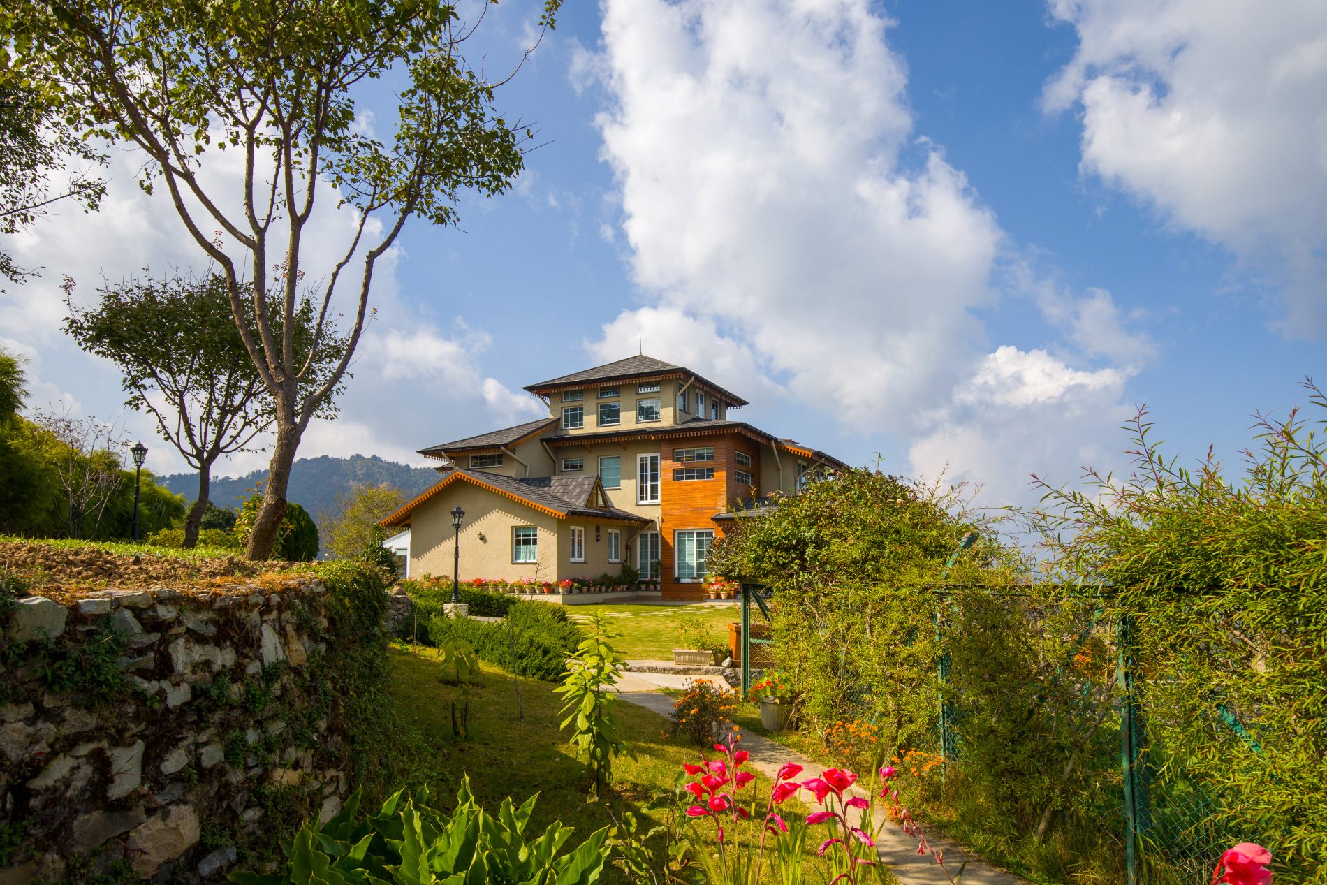 Luxury Resort in Kanatal